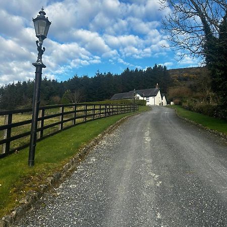 Yewwood Cottage Ньюри Экстерьер фото